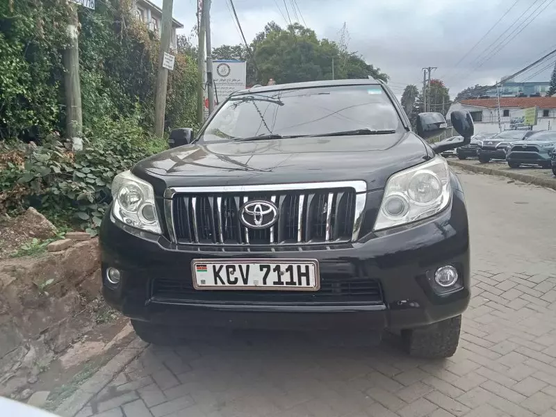Toyota Landcruiser prado TX   - 2013