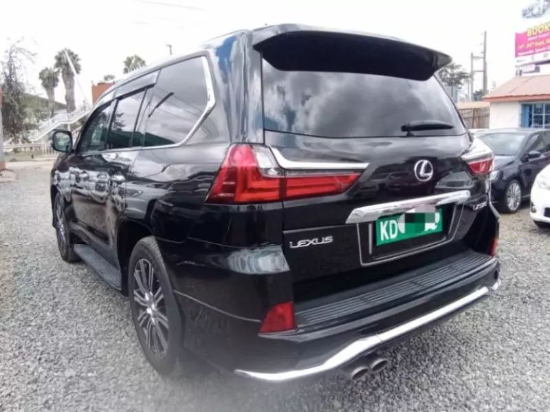 Lexus LX 570   - 2018