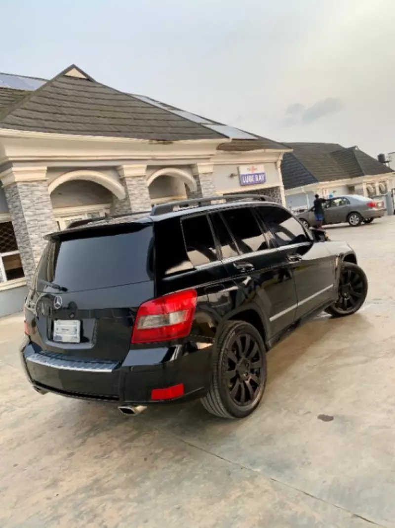 Mercedes-Benz GLK 350   - 2011