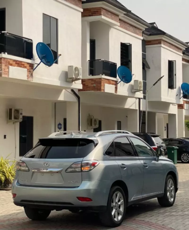 Lexus RX 350   - 2010