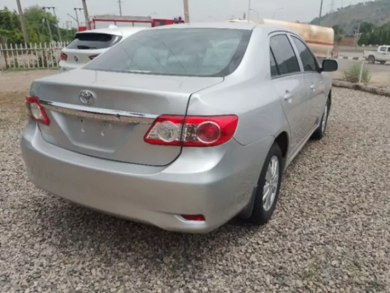 Toyota Corolla   - 2012