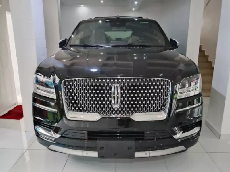 Lincoln Navigator   - 2022
