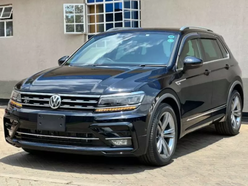 Volkswagen Tiguan   - 2014