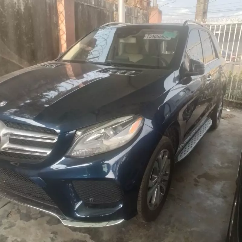 Mercedes-Benz GLE 350   - 2016
