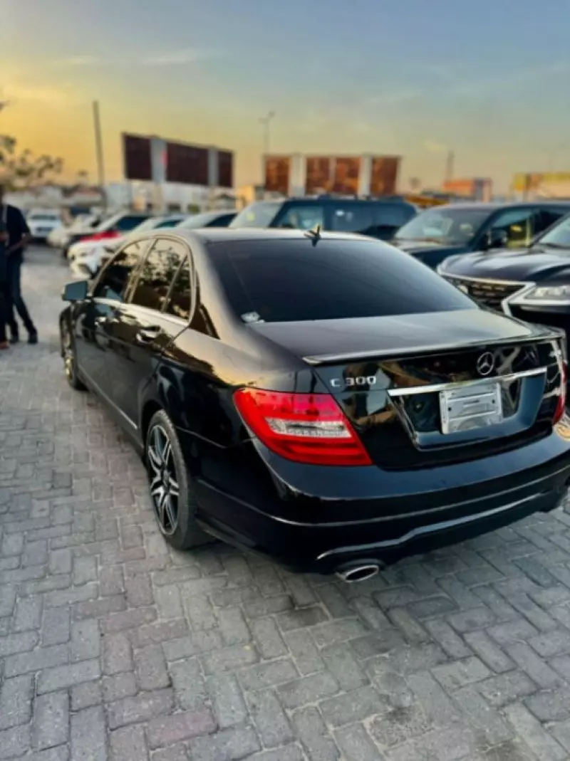 Mercedes-Benz C 300   - 2013