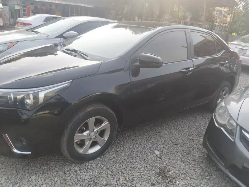 Toyota Corolla   - 2014