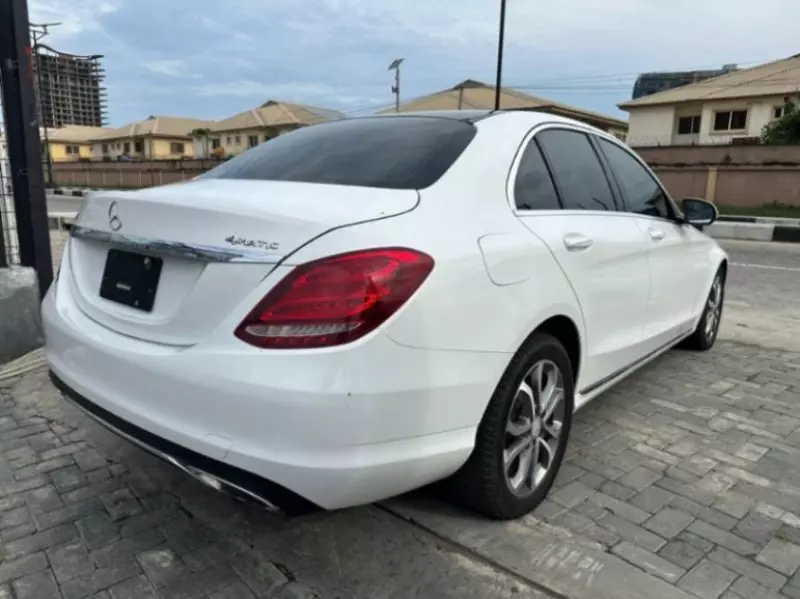 Mercedes-Benz C-Class - 2016