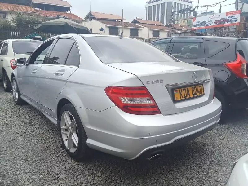 Mercedes-Benz C 200   - 2013