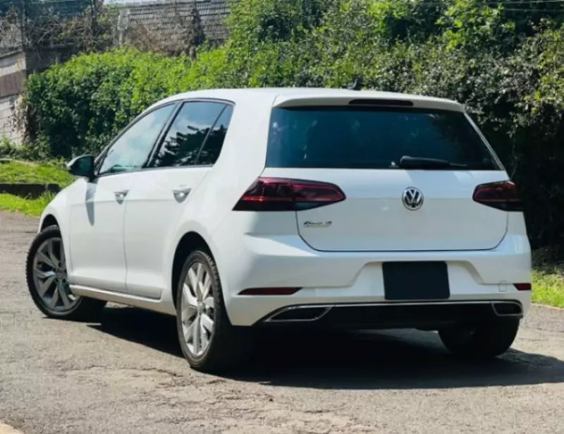 VOLKSWAGEN polo sedadan trend  ba ess   - 2018