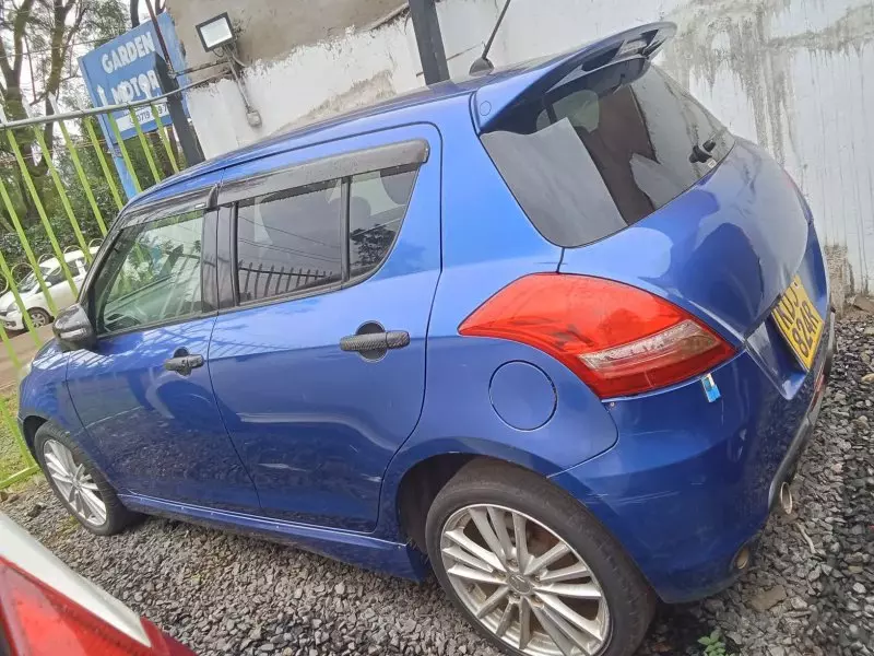 SUZUKI Swift   - 2015