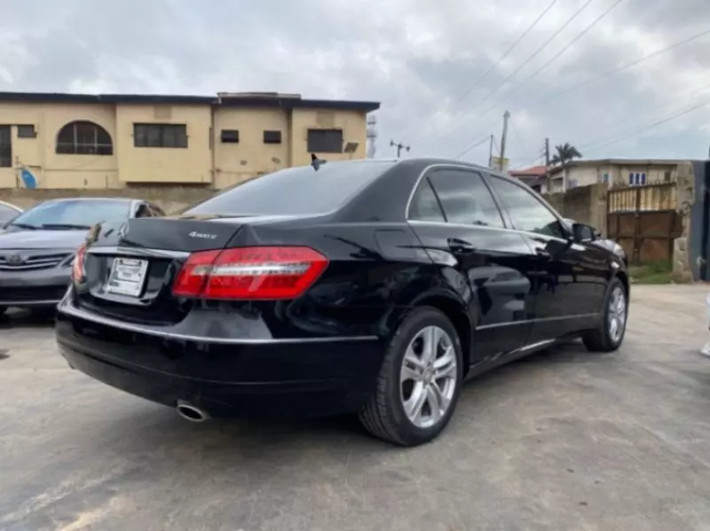 Mercedes-Benz E 350   - 2010