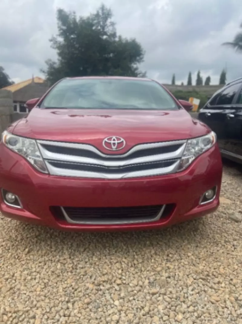 Toyota Venza   - 2014