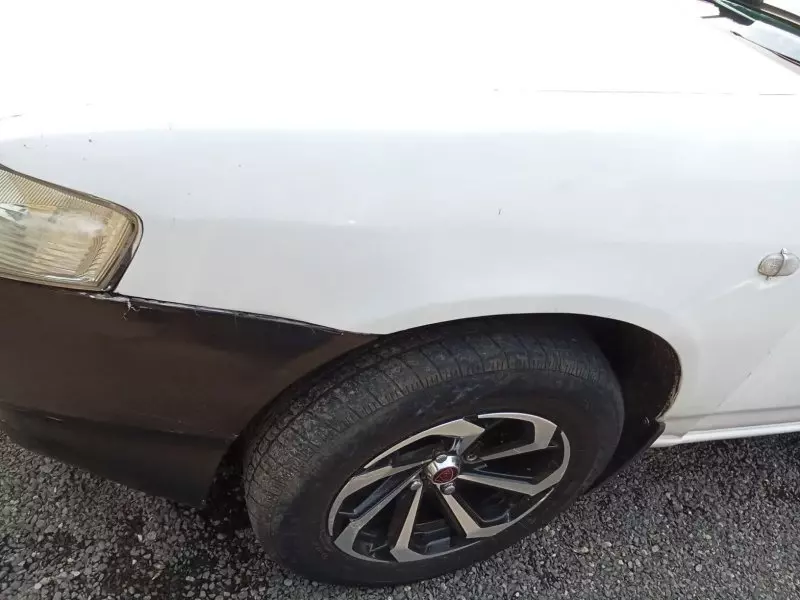 Nissan Advan    - 2006