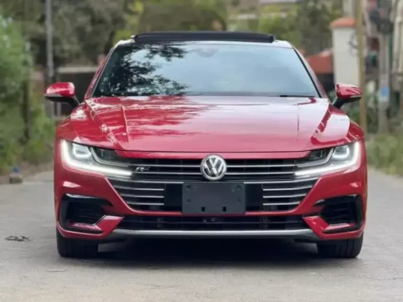 Volkswagen Arteon   -