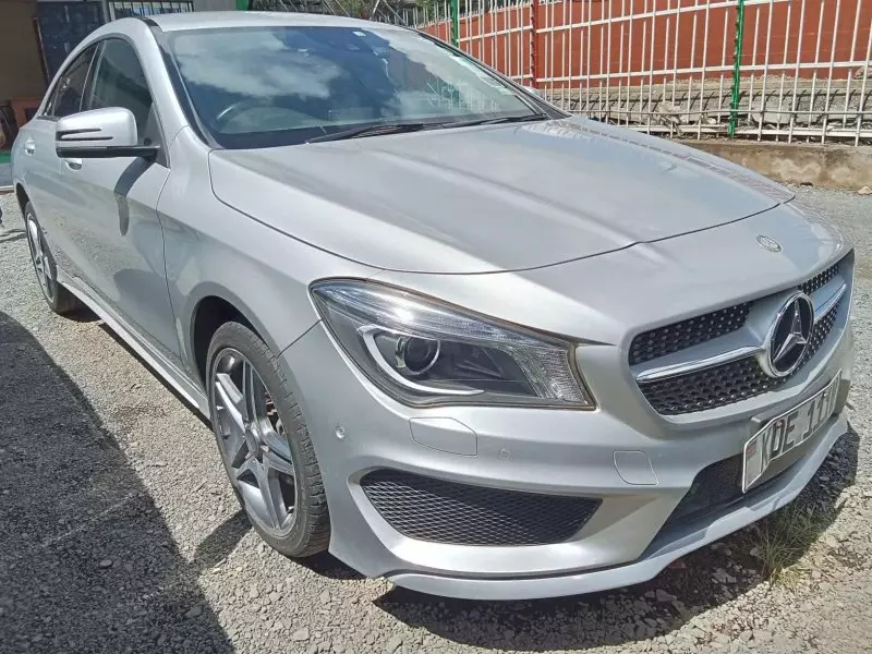Mercedes-Benz CLA 180   - 2014