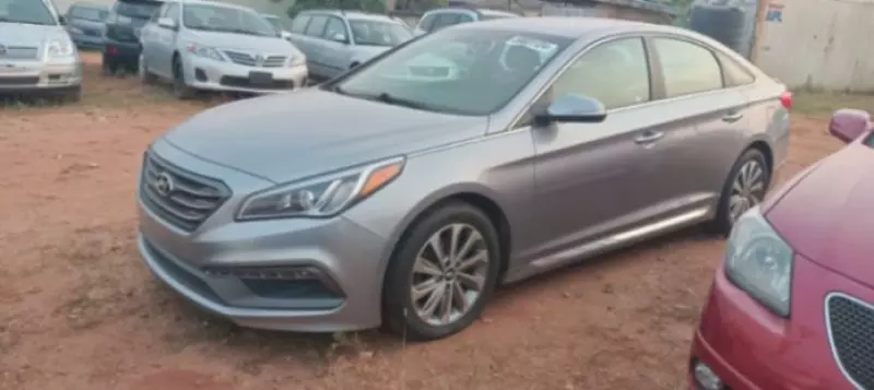 Hyundai Sonata   - 2016