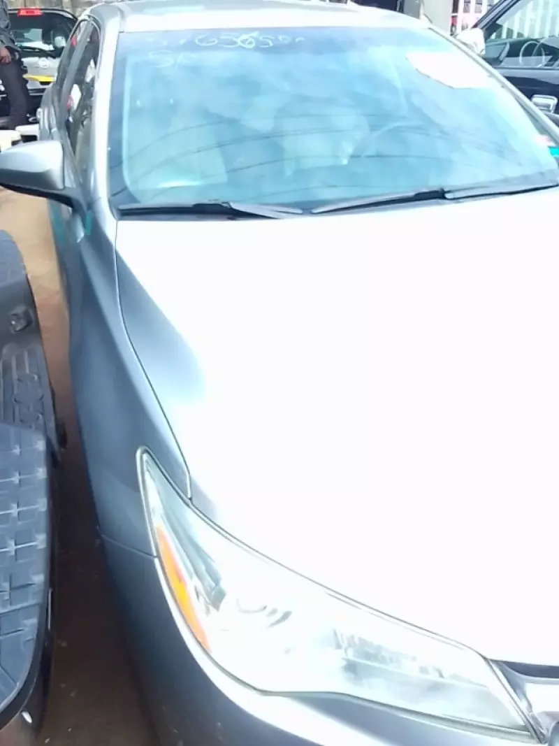 Toyota Camry   - 2016