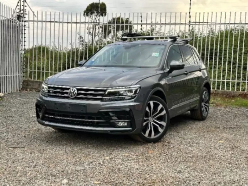 Volkswagen Tiguan   - 2020