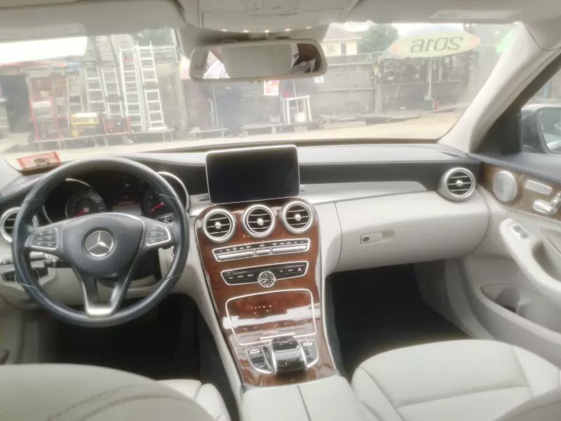 Mercedes-Benz C 300   - 2016