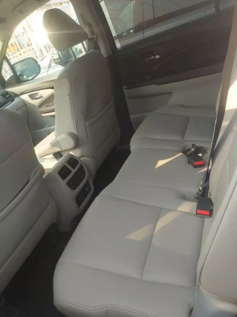 Honda Pilot   - 2019