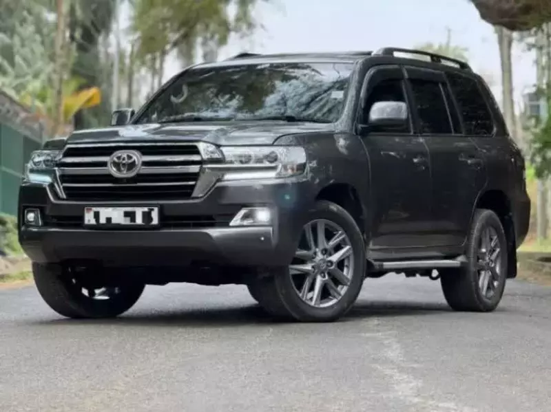 Toyota Landcruiser  V8   - 2009