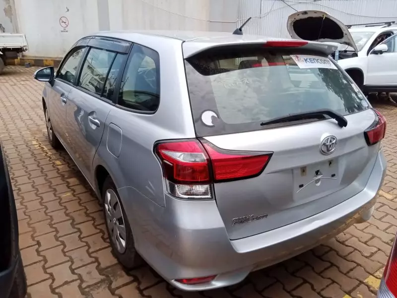 Toyota Fielder    - 2015