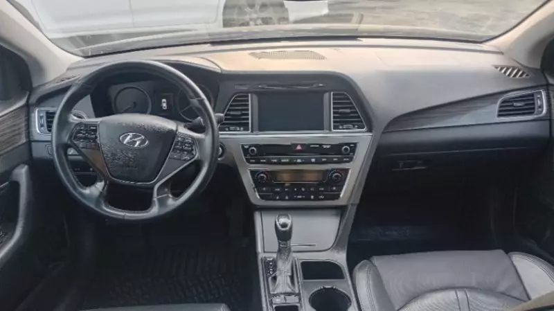 Hyundai Sonata   - 2015