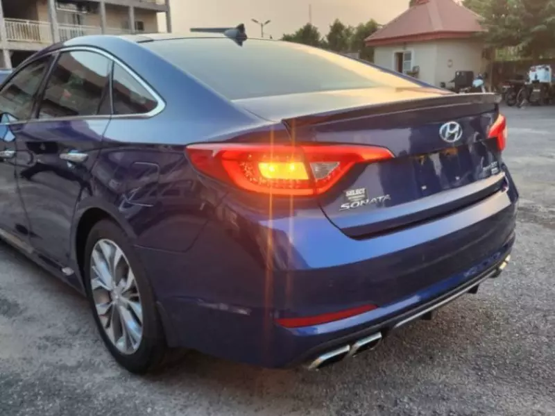 Hyundai Sonata - 2015