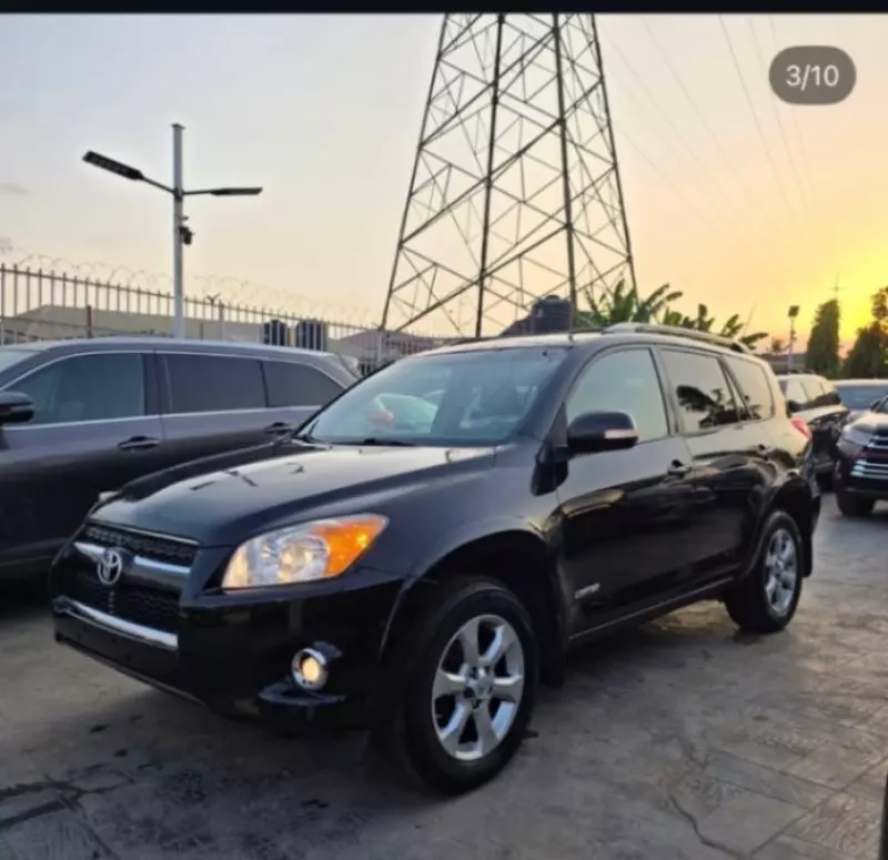 Toyota RAV4   - 2011