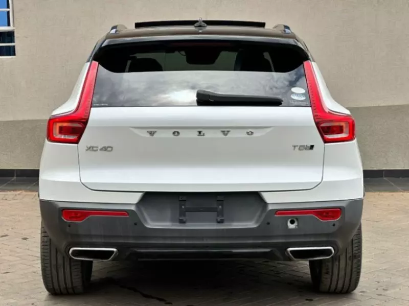 Volvo XC40   - 2018