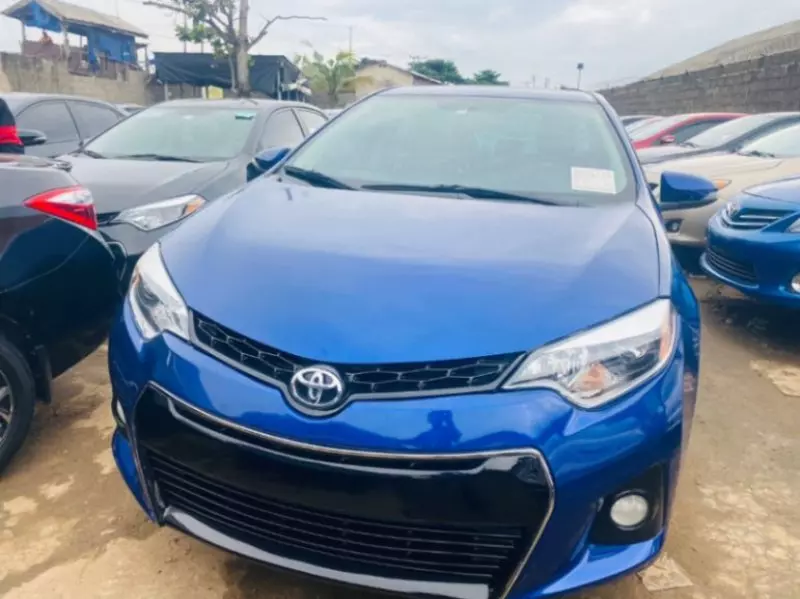 Toyota Corolla   - 2013