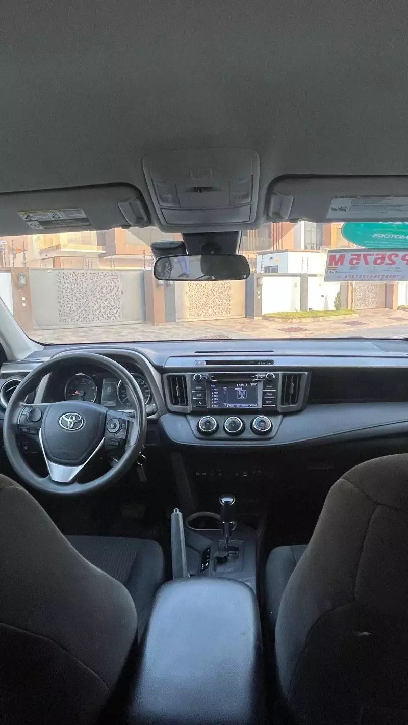 Toyota RAV4   - 2018
