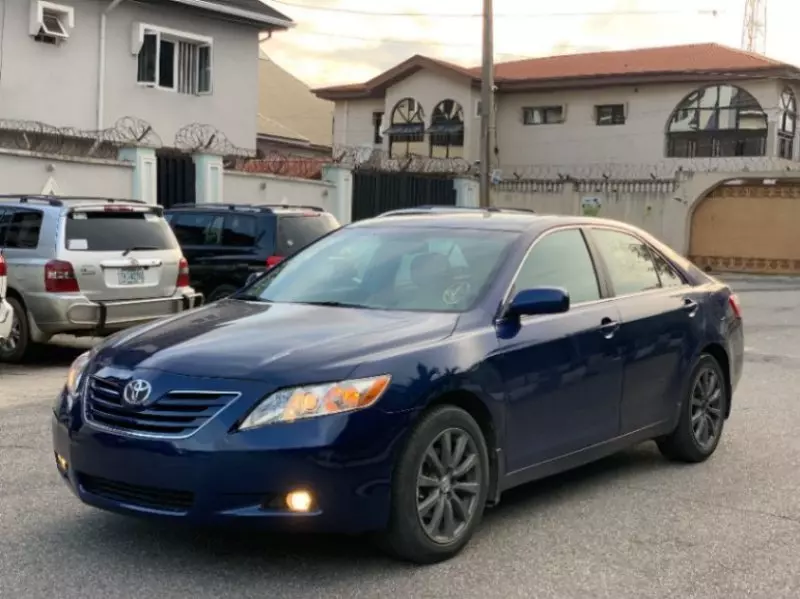 Toyota Camry   - 2007
