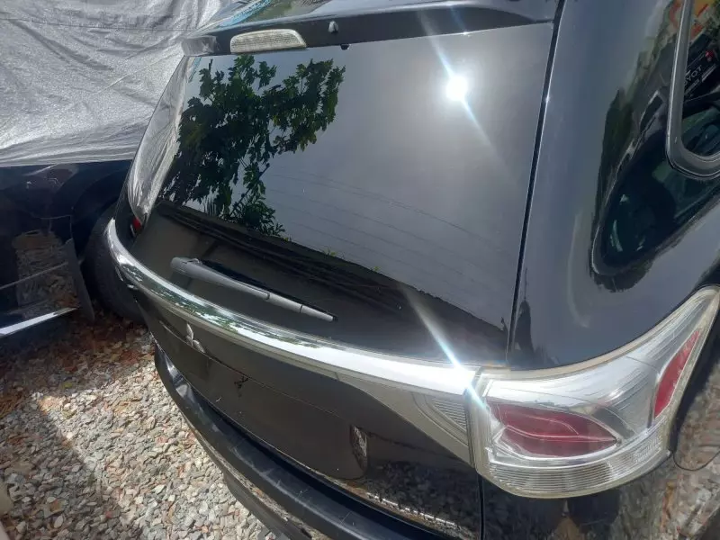 Mitsubishi OUTLANDER   - 2014