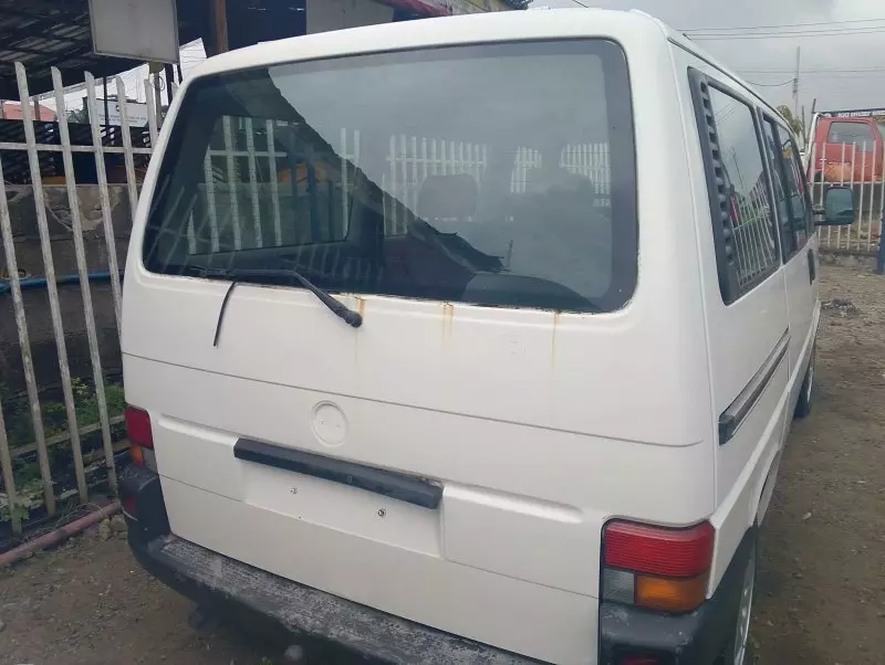 Volkswagen Transporter T4   - 2004