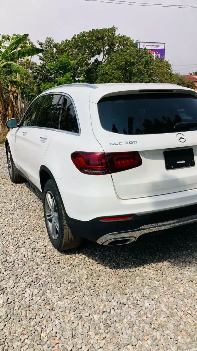 Mercedes-Benz GLC 300   - 2020