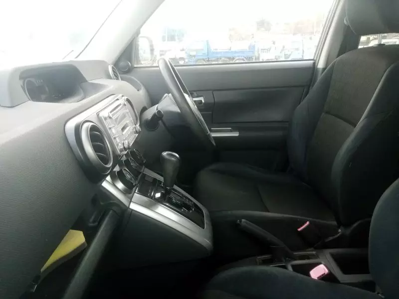 Toyota Rumion   - 2012