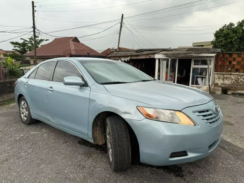 Toyota Camry   - 2007