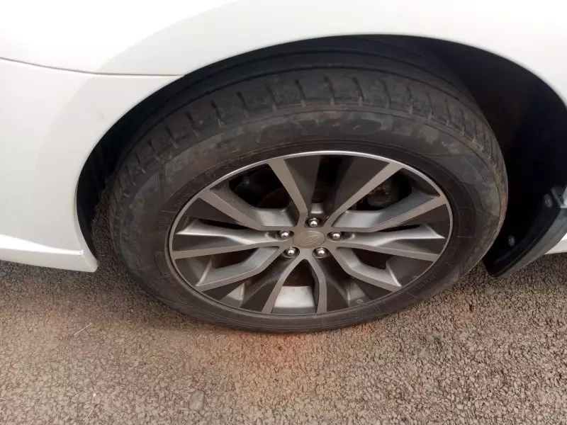 Subaru Outback   - 2012