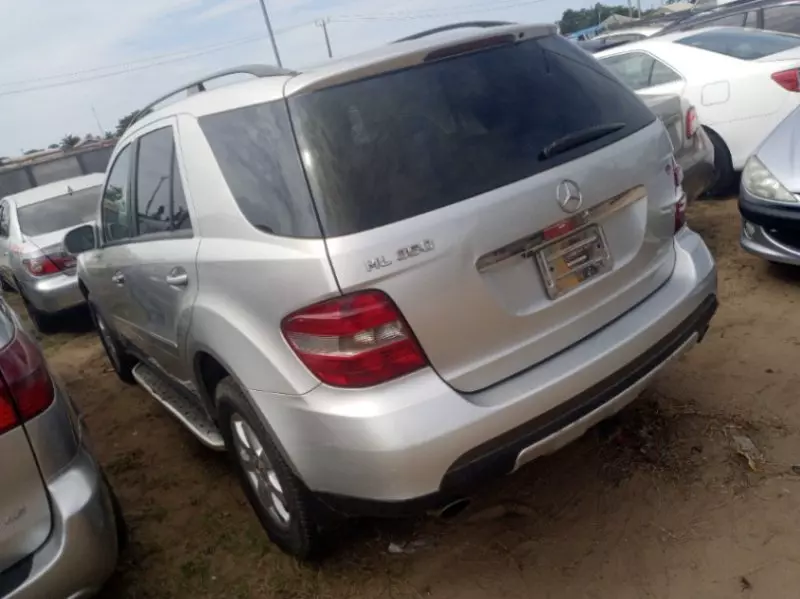 Mercedes-Benz ML 350   - 2005