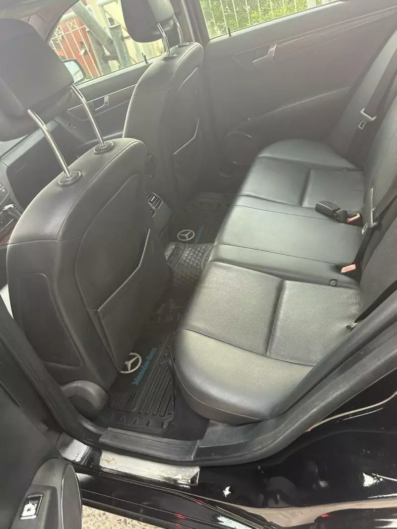 Mercedes-Benz C 300   - 2009