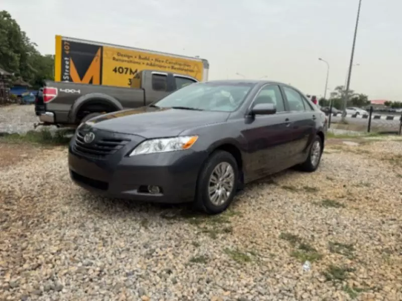 Toyota Camry   - 2007