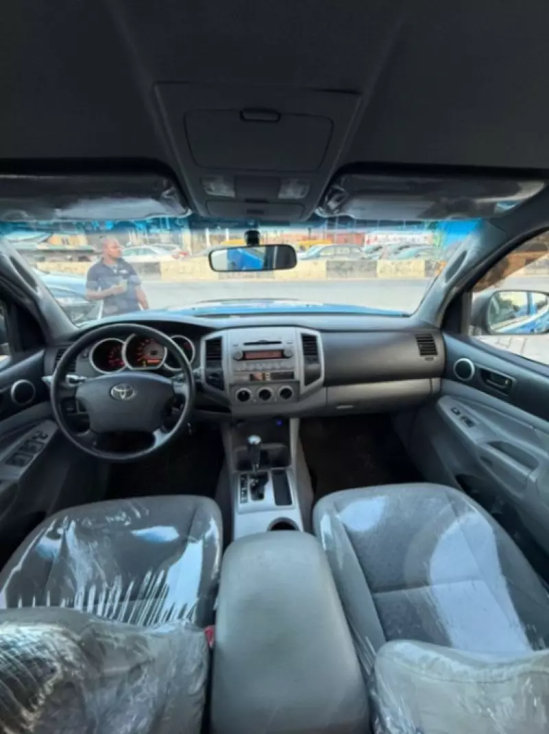 Toyota Tacoma   - 2013