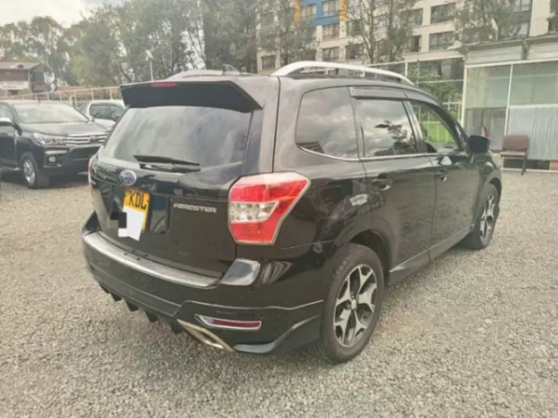 Subaru Forester   - 2015
