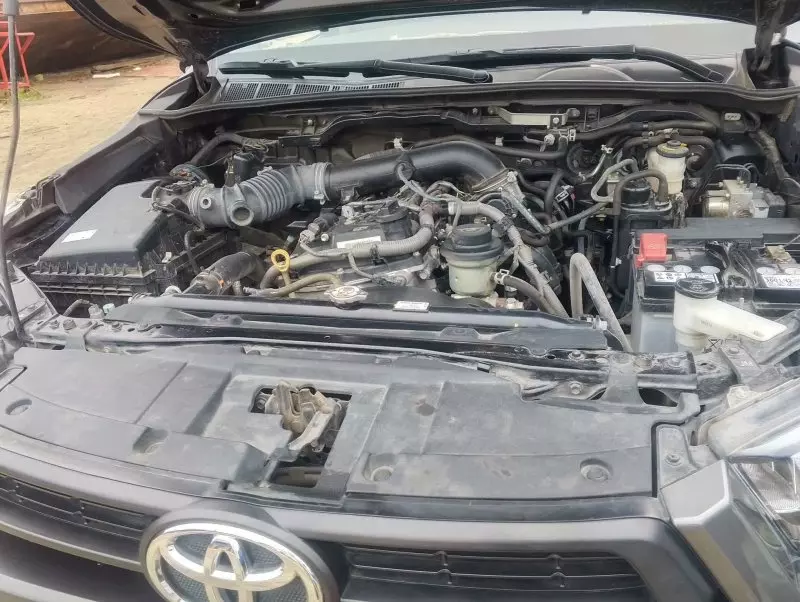 Toyota Hilux   - 2020