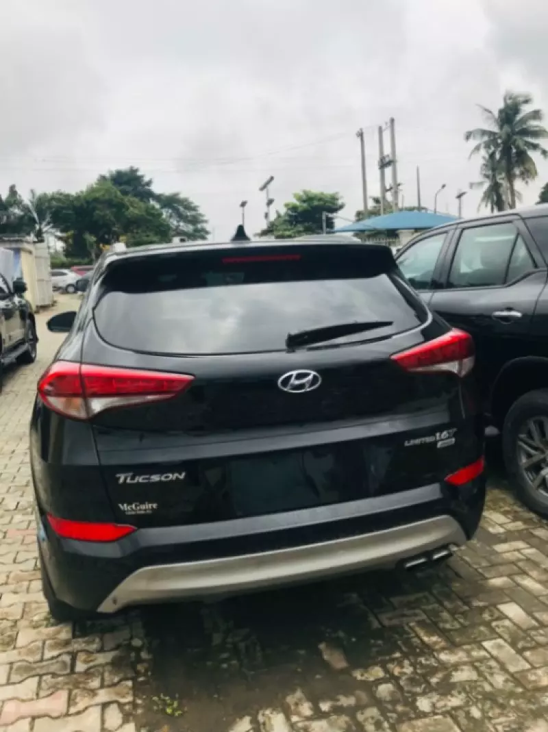 Hyundai TUCSON 2,0L BVA 4x2 GL   - 2017