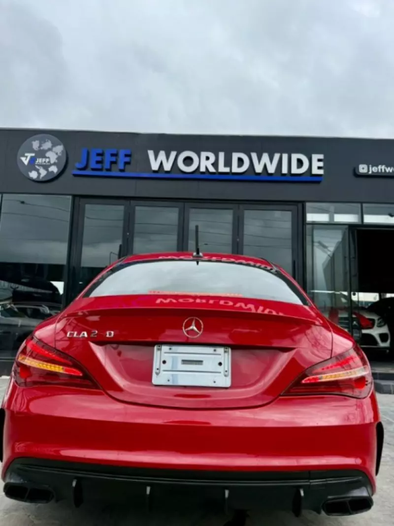Mercedes-Benz CLA 250   - 2014