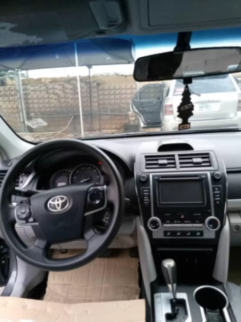 Toyota Camry   - 2012