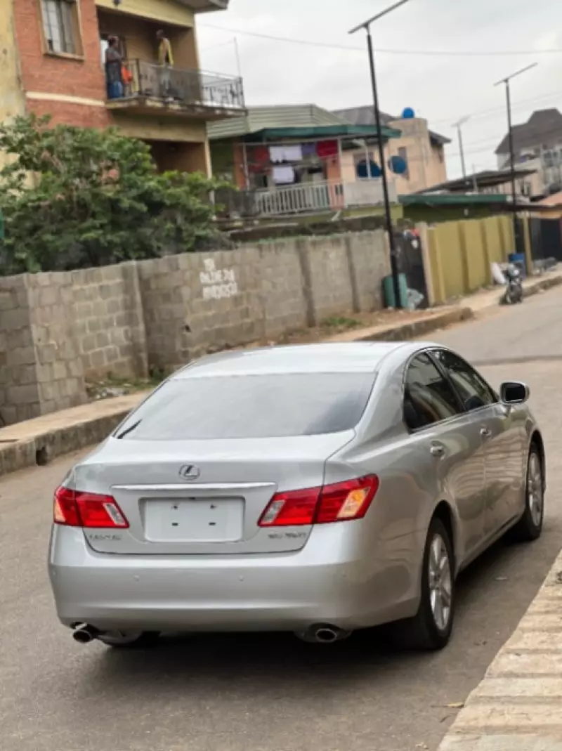 Lexus ES 350   - 2009