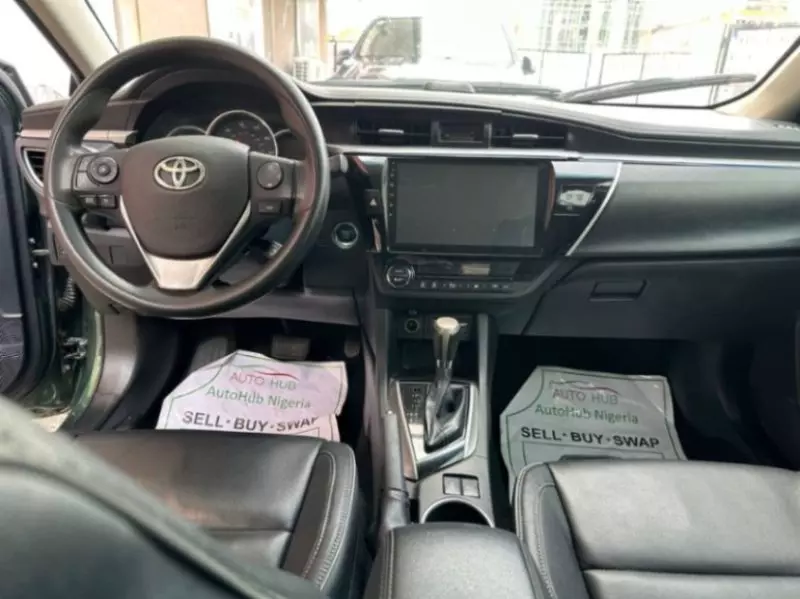 Toyota Corolla   - 2014